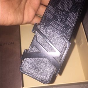 LOUIS VUITTON BELT